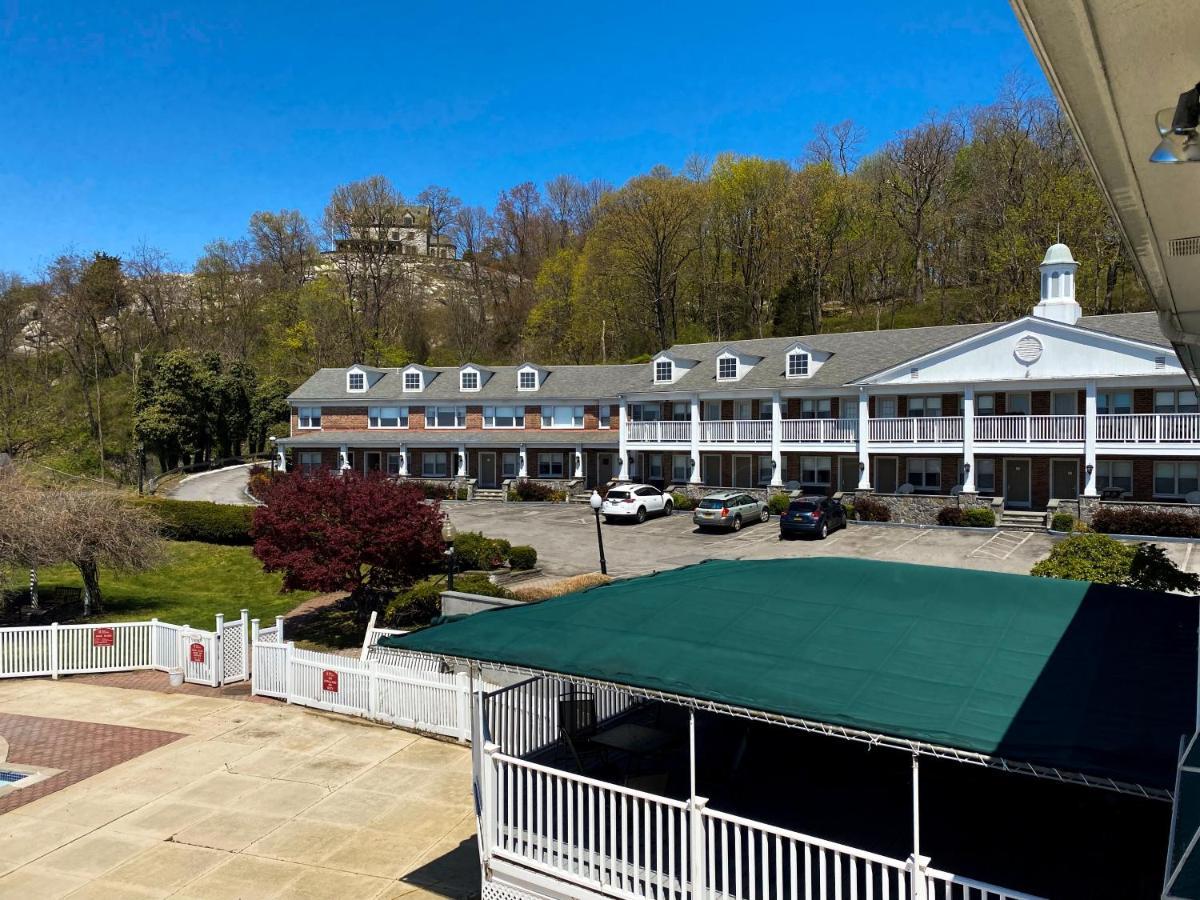 Inn On The Hudson Peekskill Exterior foto